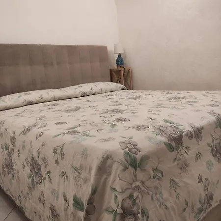 Casa Lorenza Apartment *